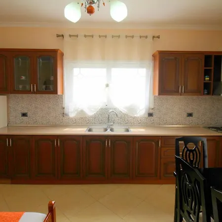 Paradise Apartment *